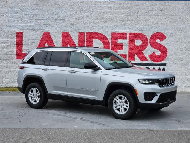 2025 Jeep Grand Cherokee GRAND CHEROKEE LAREDO 4X2