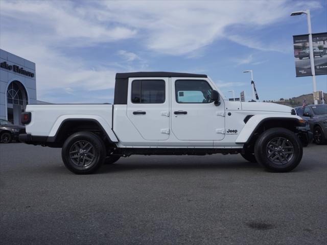 2025 Jeep Gladiator GLADIATOR SPORT S 4X4 2025 Jeep Gladiator GLADIATOR SPORT S 4X4