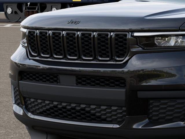 2025 Jeep Grand Cherokee Unknown