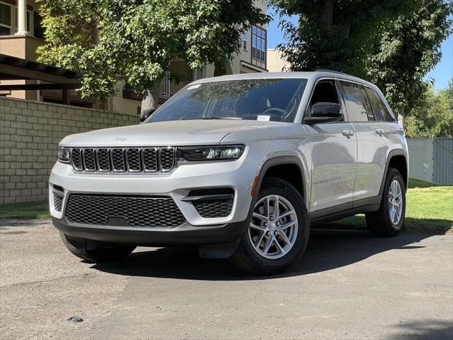 2025 Jeep Grand Cherokee GRAND CHEROKEE LAREDO X 4X2 2025 Jeep Grand Cherokee GRAND CHEROKEE LAREDO X 4X2