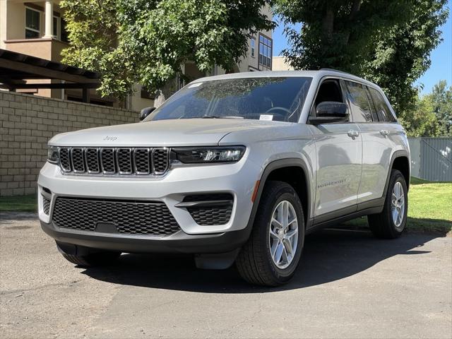 2025 Jeep Grand Cherokee GRAND CHEROKEE LAREDO X 4X2 2025 Jeep Grand Cherokee GRAND CHEROKEE LAREDO X 4X2