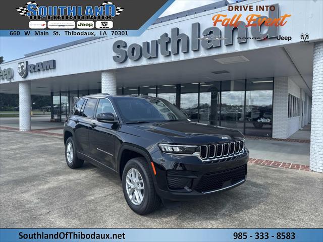 2025 Jeep Grand Cherokee GRAND CHEROKEE LAREDO X 4X4