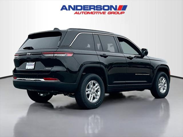 2025 Jeep Grand Cherokee GRAND CHEROKEE LAREDO 4X4