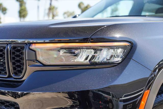 2025 Jeep Grand Cherokee GRAND CHEROKEE L LIMITED 4X4 2025 Jeep Grand Cherokee GRAND CHEROKEE L LIMITED 4X4