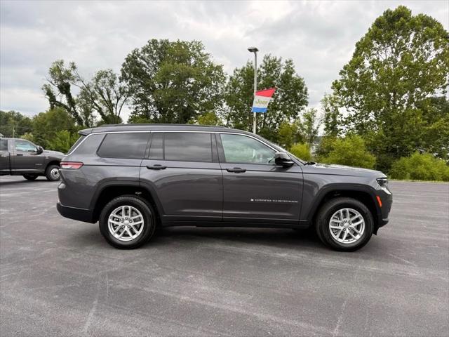 2025 Jeep Grand Cherokee GRAND CHEROKEE L LAREDO 4X4