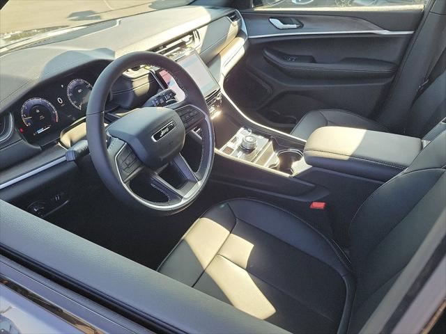 2025 Jeep Grand Cherokee GRAND CHEROKEE LIMITED 4X4 2025 Jeep Grand Cherokee GRAND CHEROKEE LIMITED 4X4