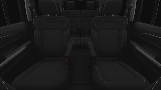 2025 Jeep Grand Cherokee GRAND CHEROKEE L LAREDO X 4X4