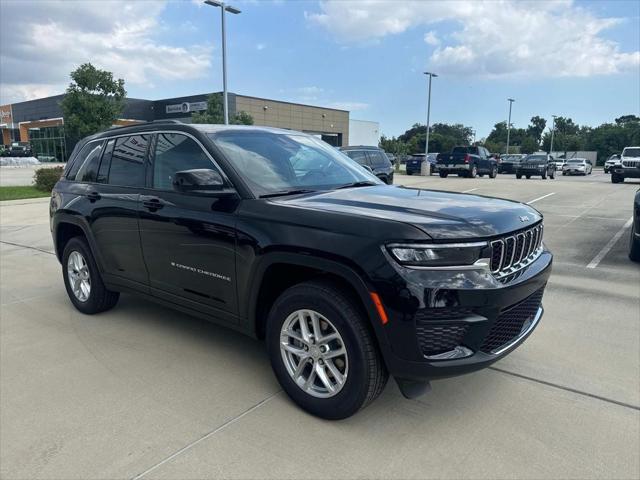 2025 Jeep Grand Cherokee GRAND CHEROKEE LAREDO X 4X2