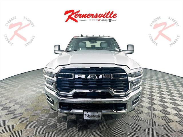 2026 RAM Ram 3500 RAM 3500 TRADESMAN CREW CAB 4X2 64 BOX