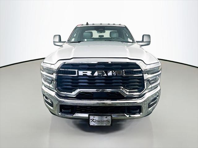 2026 RAM Ram 3500 RAM 3500 TRADESMAN CREW CAB 4X2 64 BOX