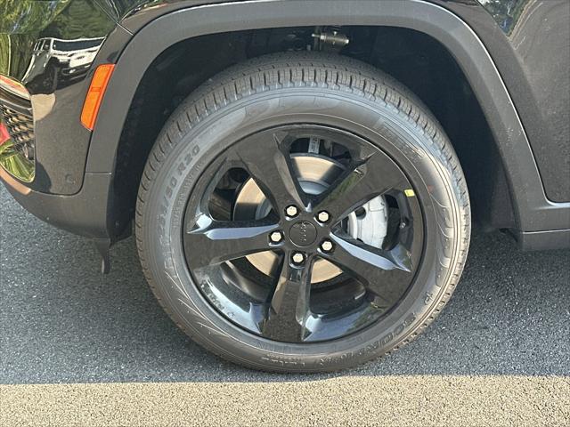 2025 Jeep Grand Cherokee Limited 4x2