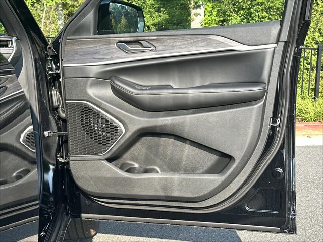 2025 Jeep Grand Cherokee Limited 4x2