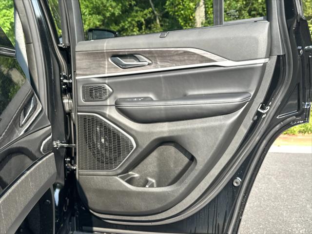 2025 Jeep Grand Cherokee Limited 4x2