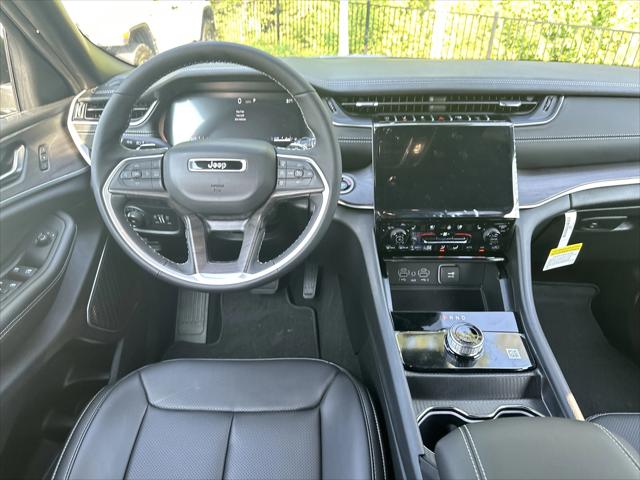2025 Jeep Grand Cherokee Limited 4x2