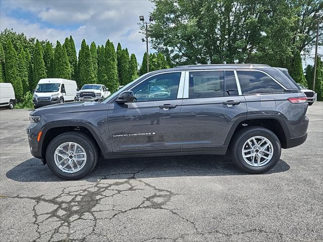 2025 Jeep Grand Cherokee GRAND CHEROKEE LAREDO X 4X4