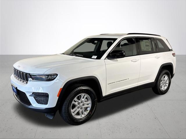 2025 Jeep Grand Cherokee GRAND CHEROKEE LAREDO 4X4