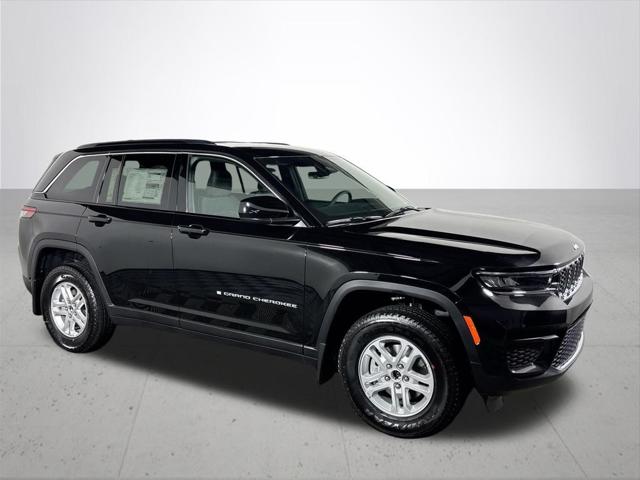 2025 Jeep Grand Cherokee Laredo 4x4