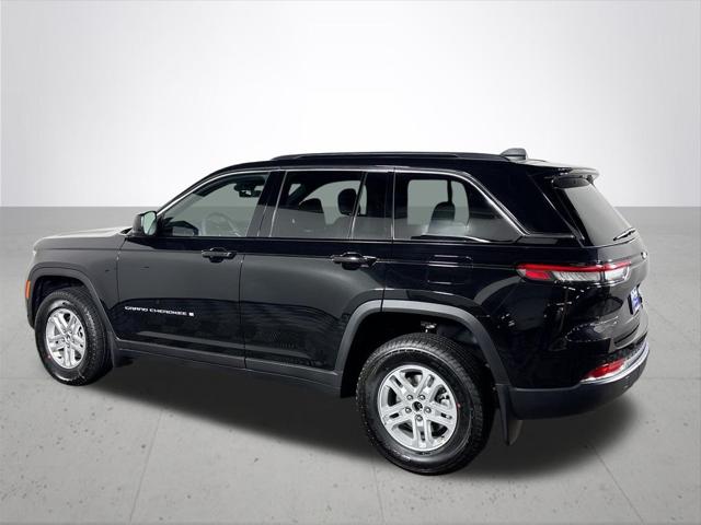 2025 Jeep Grand Cherokee Laredo 4x4
