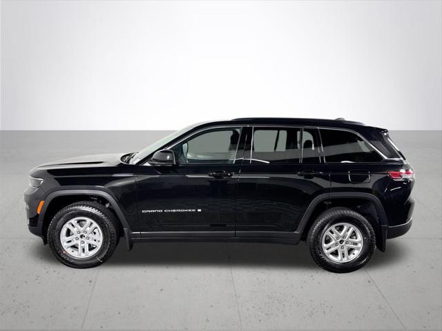 2025 Jeep Grand Cherokee Laredo 4x4