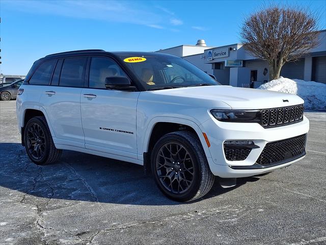 2025 Jeep Grand Cherokee GRAND CHEROKEE SUMMIT RESERVE 4X4