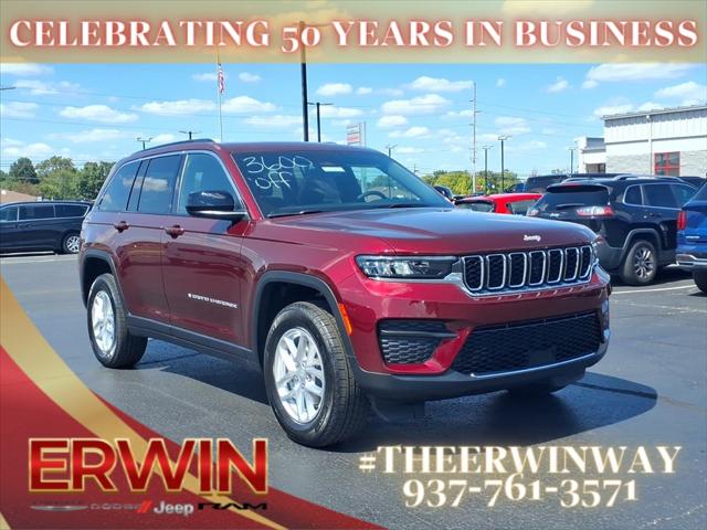 2025 Jeep Grand Cherokee GRAND CHEROKEE LAREDO X 4X4