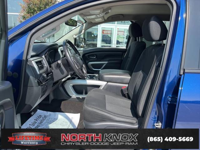 2019 Nissan TITAN SV
