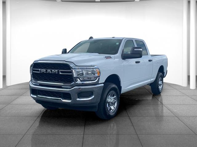 2024 RAM 2500 Tradesman Crew Cab 4x4 64 Box