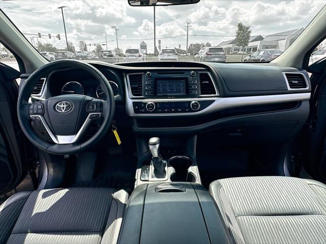 2014 Toyota Highlander LE V6