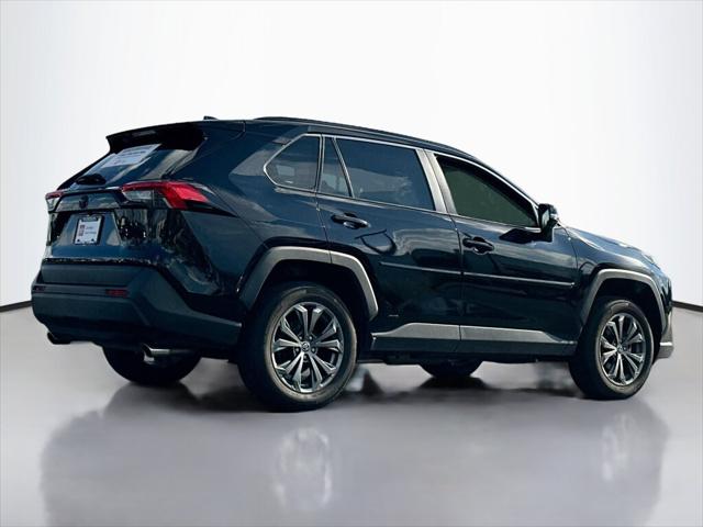 2022 Toyota RAV4 Hybrid XLE Premium