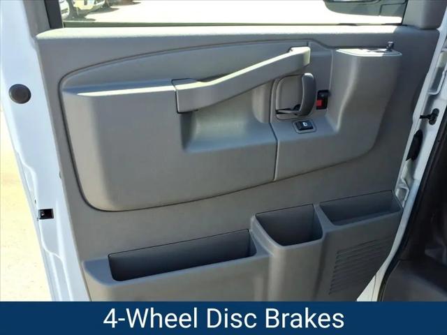 2025 Chevrolet Express Cargo Van RWD 2500 Regular Wheelbase WT
