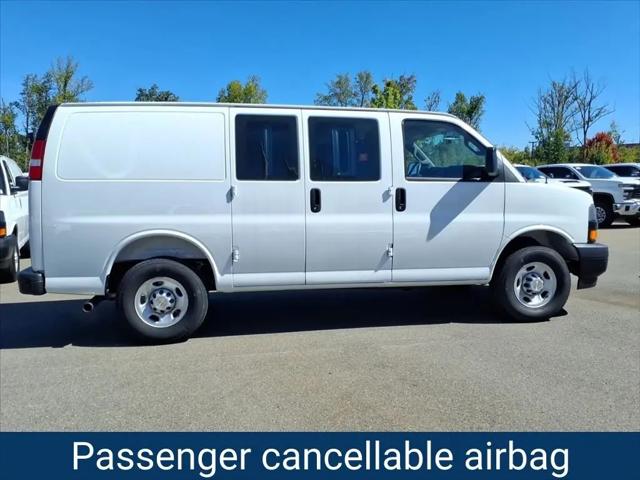 2025 Chevrolet Express Cargo Van RWD 2500 Regular Wheelbase WT