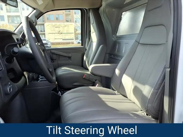 2025 Chevrolet Express Cargo Van RWD 2500 Regular Wheelbase WT