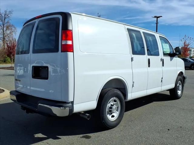 2025 Chevrolet Express Cargo Van RWD 2500 Regular Wheelbase WT