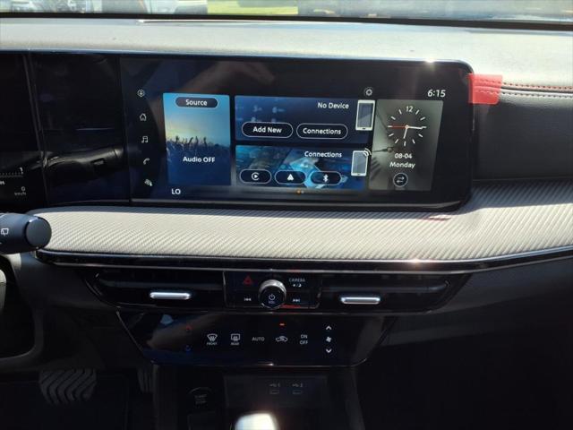 2025 Nissan Kicks SR Intelligent AWD