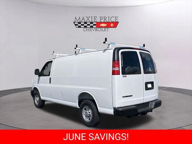 2025 Chevrolet Express Cargo Van RWD 2500 Regular Wheelbase WT