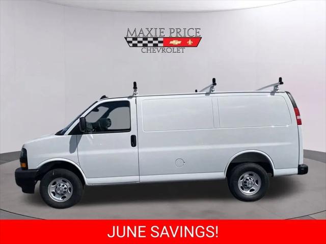 2025 Chevrolet Express Cargo Van RWD 2500 Regular Wheelbase WT