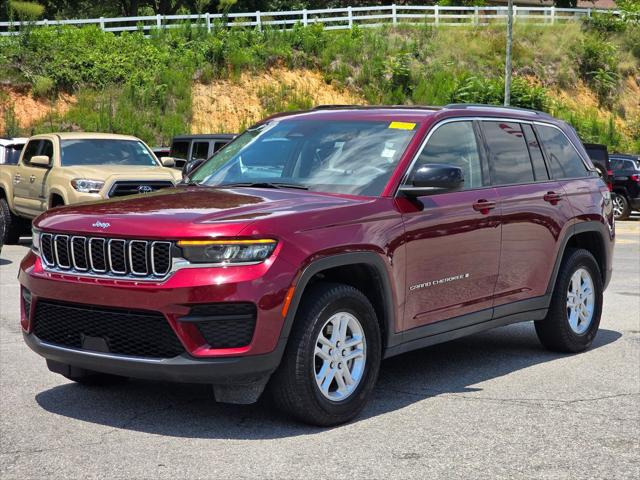 2024 Jeep Grand Cherokee Laredo 4x2