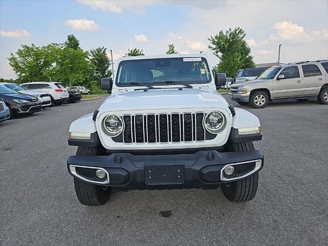 2024 Jeep Wrangler 4-Door Sahara 4x4