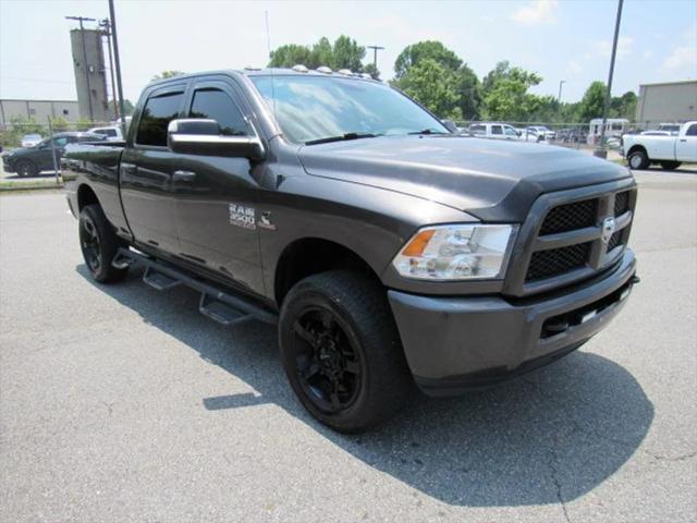 2017 RAM 3500 Tradesman Crew Cab 4x4 64 Box