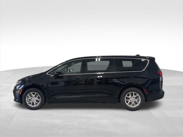 2025 Chrysler Pacifica PACIFICA SELECT