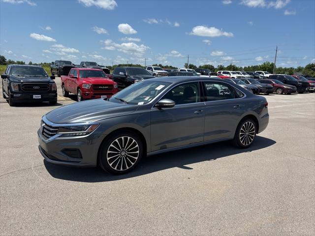 2022 Volkswagen Passat 2.0T Limited Edition