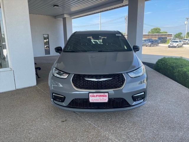 2025 Chrysler Pacifica PACIFICA SELECT