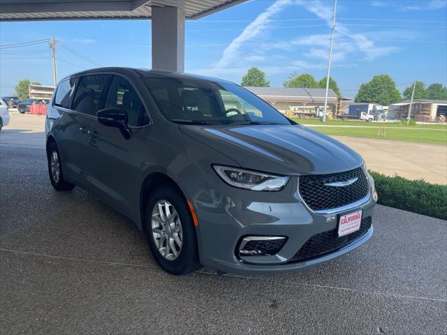 2025 Chrysler Pacifica PACIFICA SELECT