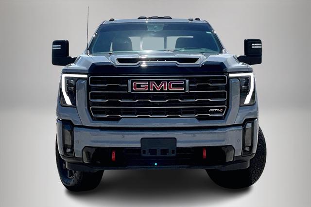 2024 GMC Sierra 2500HD 4WD Crew Cab Standard Bed AT4