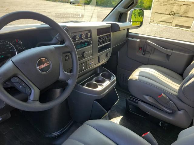 2025 GMC Savana Cutaway Work Van