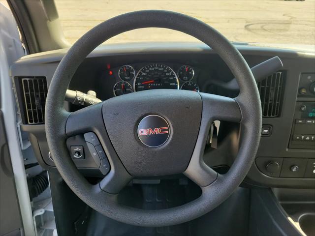 2025 GMC Savana Cutaway Work Van
