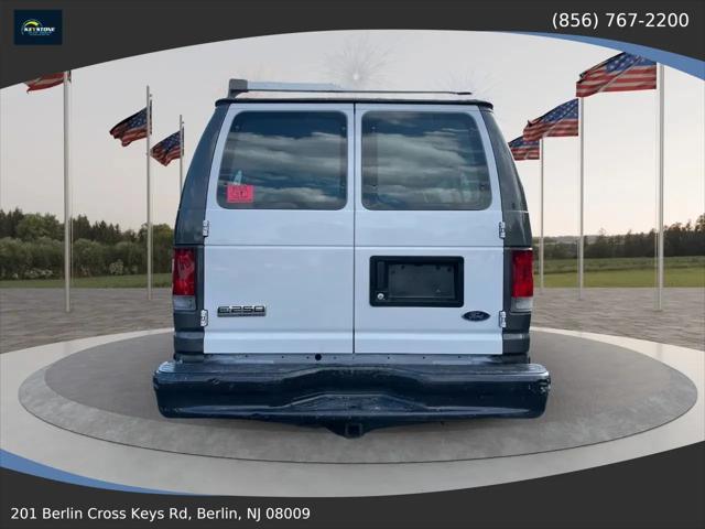 2008 Ford E-350 Super Duty Commercial