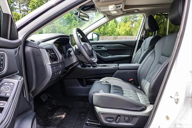 2025 Nissan Rogue Platinum FWD