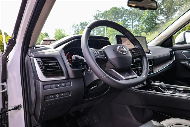 2025 Nissan Rogue Platinum FWD