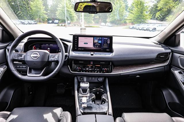 2025 Nissan Rogue Platinum FWD